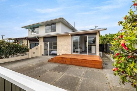 Photo of property in 2/7 Collingwood Street, New Brighton, Christchurch, 8061