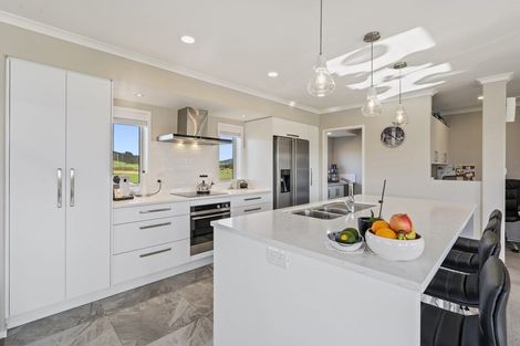 Photo of property in 14 Captains Loop, Haruru, 0204