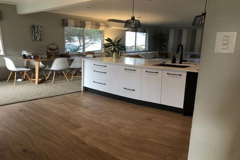 Photo of property in 55 Hilling Street, Titirangi, Auckland, 0604