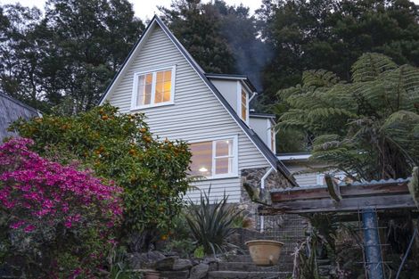 Photo of property in 5 Main Road, Havelock, 7100