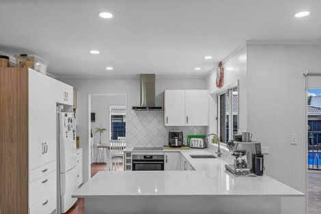 Photo of property in 45 Brylee Drive, Conifer Grove, Takanini, 2112