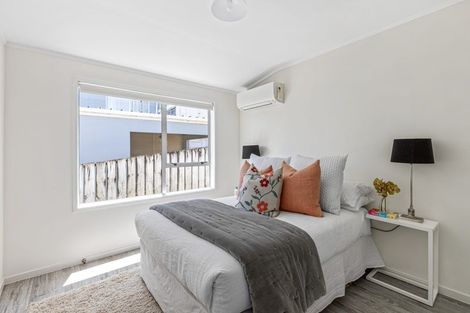 Photo of property in 1/525 Beach Road, Murrays Bay, Auckland, 0630