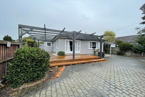 Photo of property in 1/25 Aorangi Road, Bryndwr, Christchurch, 8053