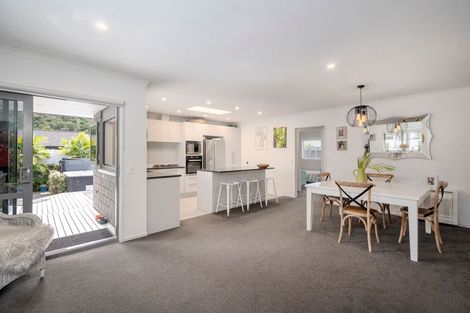 Photo of property in 325 Cook Drive, Whitianga, 3510