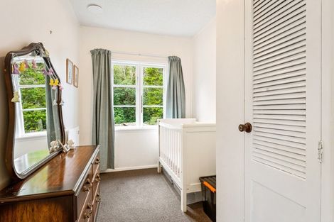 Photo of property in 52 The Drive, Tawa, Wellington, 5028