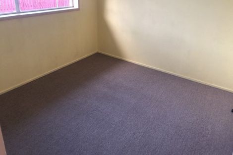 Photo of property in 2/8 Margaret Road, Papatoetoe, Auckland, 2025