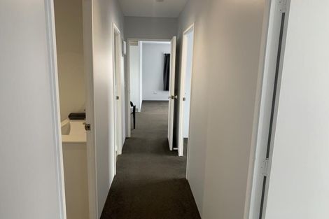 Photo of property in 2/31 Aeronautic Road, Takanini, 2112