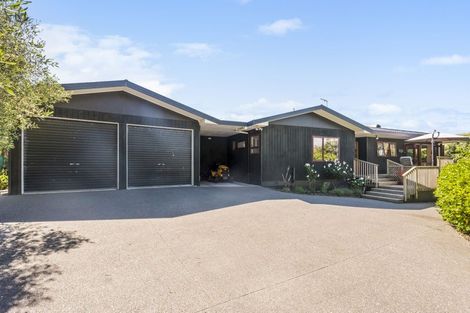 Photo of property in 140 Paetawa Road, Peka Peka, Waikanae, 5391