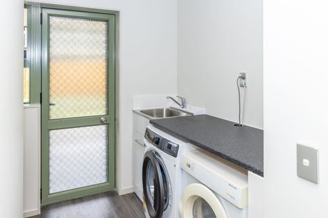 Photo of property in 49 Western Heights Drive, Western Heights, Hamilton, 3200