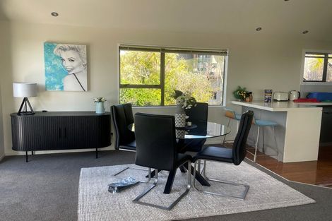 Photo of property in 1/46 Masterton Road, Rothesay Bay, Auckland, 0630