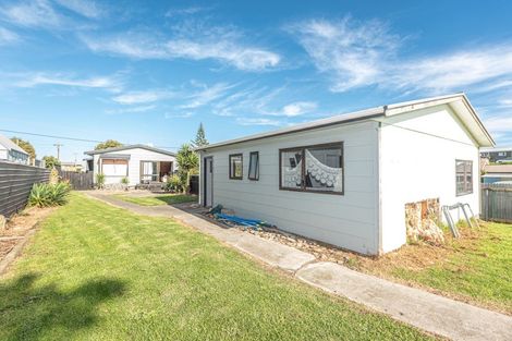 Photo of property in 21 Manuka Street, Castlecliff, Whanganui, 4501