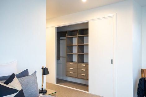 Photo of property in 16b Hine Street, New Plymouth, 4310