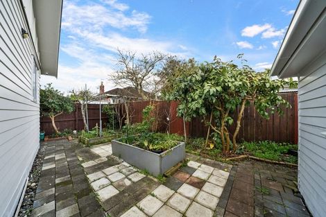 Photo of property in 44 Longburn Road, Henderson, Auckland, 0610