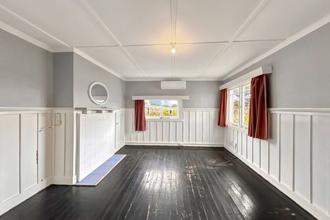 Photo of property in 42 Karaka Street, Castlecliff, Whanganui, 4501