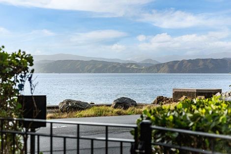 Photo of property in 377a Karaka Bay Road, Karaka Bays, Wellington, 6022