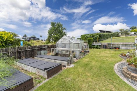 Photo of property in 19 Shera Street, Acacia Bay, Taupo, 3330