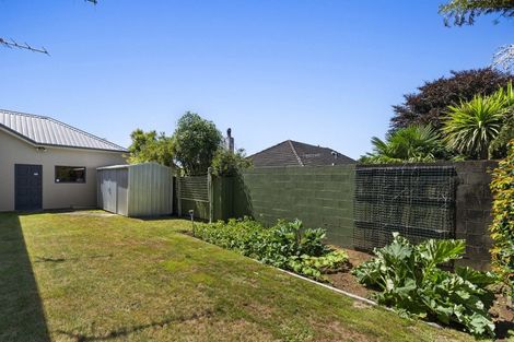 Photo of property in 92 Govett Avenue, Frankleigh Park, New Plymouth, 4310