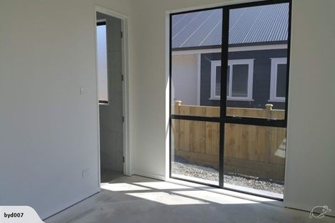 Photo of property in 21 Catherine Mclean Road, Pukekohe, 2120