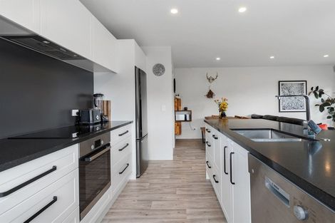 Photo of property in 36 Puhirake Crescent, Pyes Pa, Tauranga, 3112