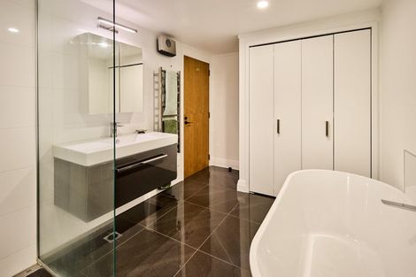 Photo of property in Dominion Apartments, 1/80 Victoria Street, Wellington Central, Wellington, 6011