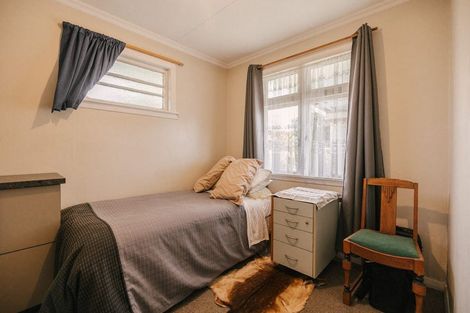 Photo of property in 24 Grey Street, Shannon, 4821