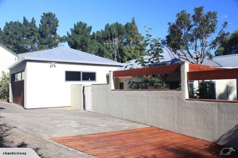 Photo of property in 17 Heathcote Place, Fitzherbert, Palmerston North, 4410