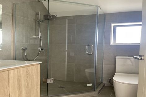 Photo of property in 20b Gilliam Street, New Lynn, Auckland, 0600