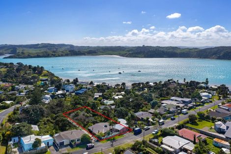 Photo of property in 4 Bay View Road, Raglan, 3225