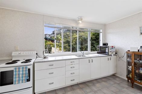 Photo of property in 1/8 Fernlea Rise, Bayview, Auckland, 0629