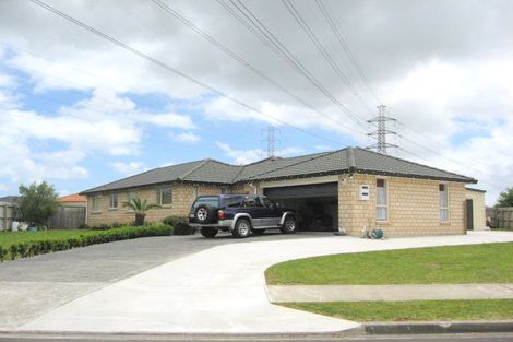 Photo of property in 11 Morewa Place, Takanini, 2112
