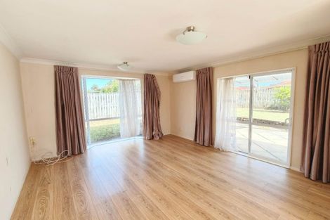 Photo of property in 19a Martin Jugum Lane, Ranui, Auckland, 0612