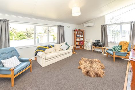 Photo of property in 18 Murch Place, Tawhero, Whanganui, 4500