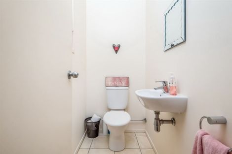 Photo of property in 8/11 The Avenue, Albany, Auckland, 0632