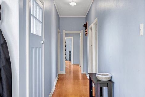 Photo of property in 6 Devon Street, Patea, 4520