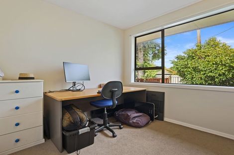 Photo of property in 42 Chedworth Avenue, Bishopdale, Christchurch, 8053