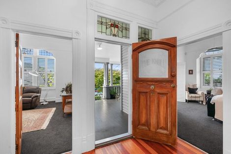 Photo of property in 58 Hinemoa Street, Birkenhead, Auckland, 0626