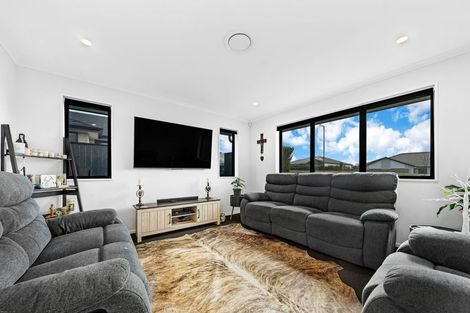 Photo of property in 131 Hitchen Road, Pokeno, 2402