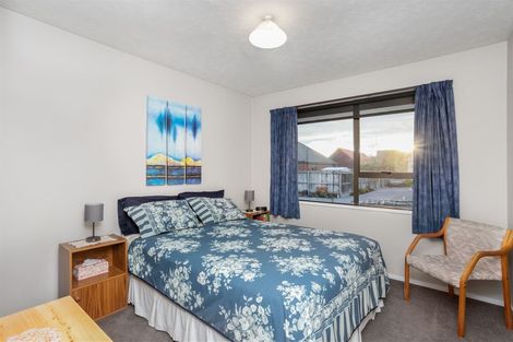 Photo of property in 6 Briarmont Street, Avondale, Christchurch, 8061