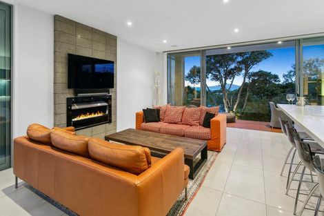 Photo of property in 58a Peter Terrace, Castor Bay, Auckland, 0620