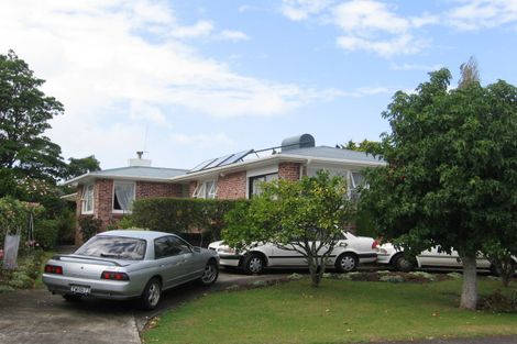 Photo of property in 32 Nile Road, Kelston, Auckland, 0602