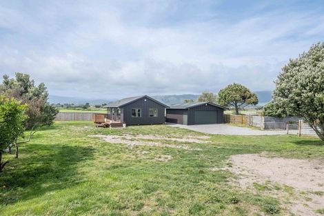 Photo of property in 26 Kitchener Street, Te Horo Beach, Otaki, 5581
