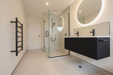 Photo of property in 19 Shelduck Road, Jacks Point, 9371