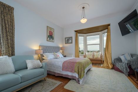 Photo of property in 209 Collingwood Street, Nelson South, Nelson, 7010