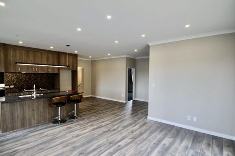 Photo of property in 8 Blewitt Court, Swanson, Auckland, 0614