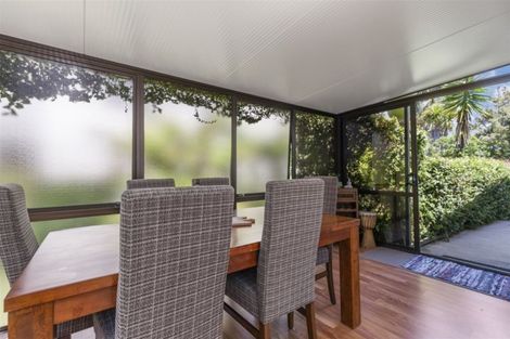 Photo of property in 41 Valley View Road, Glenfield, Auckland, 0629