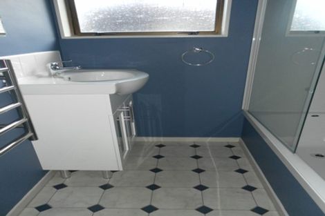 Photo of property in 17d Thames Street, Welbourn, New Plymouth, 4310