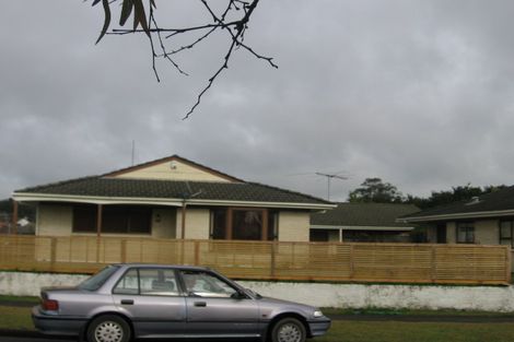 Photo of property in 3/19 Opaheke Road, Papakura, 2110