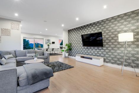 Photo of property in 9 Harvest Avenue, Orewa, 0931