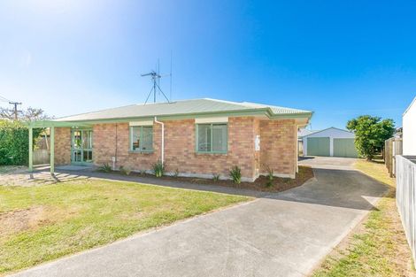 Photo of property in 11a Mahana Road, St Andrews, Hamilton, 3200