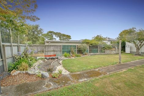Photo of property in 166 Weston Road, St Albans, Christchurch, 8052